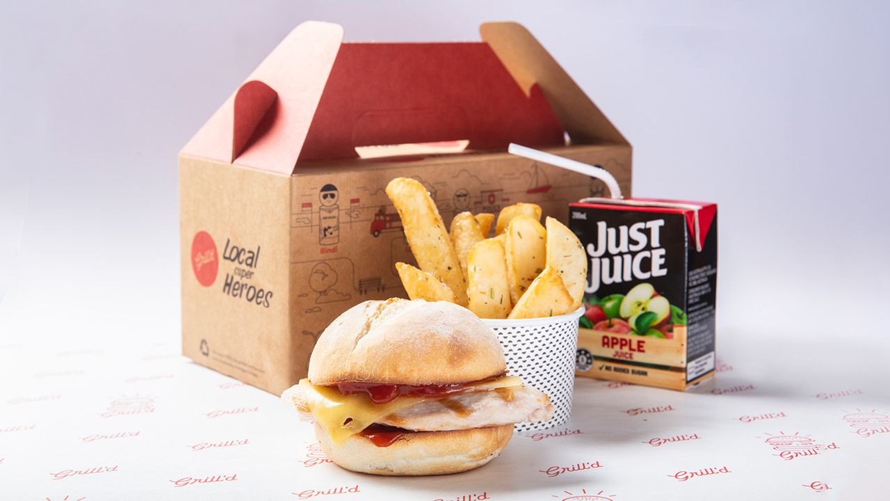 Chicken Mini Me Pack with Juice (1890 kJ)