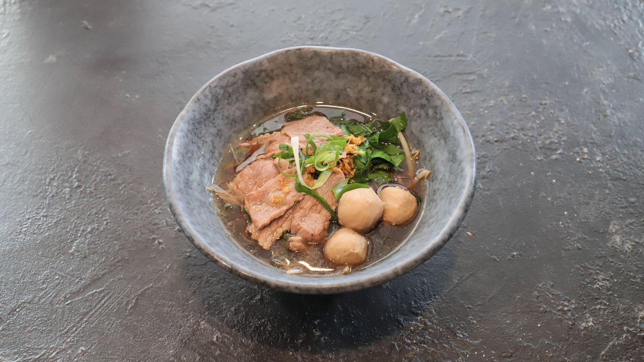 Rod Ded Beef Noodles