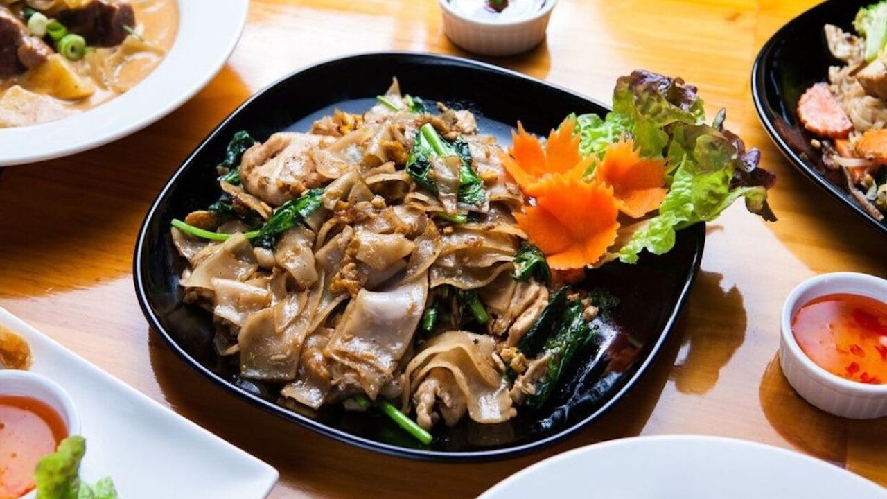Pad See Ew