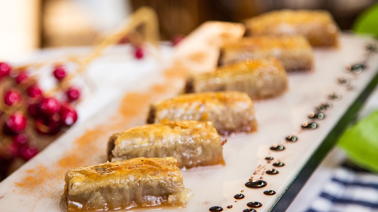 Baklava (4 Pieces)