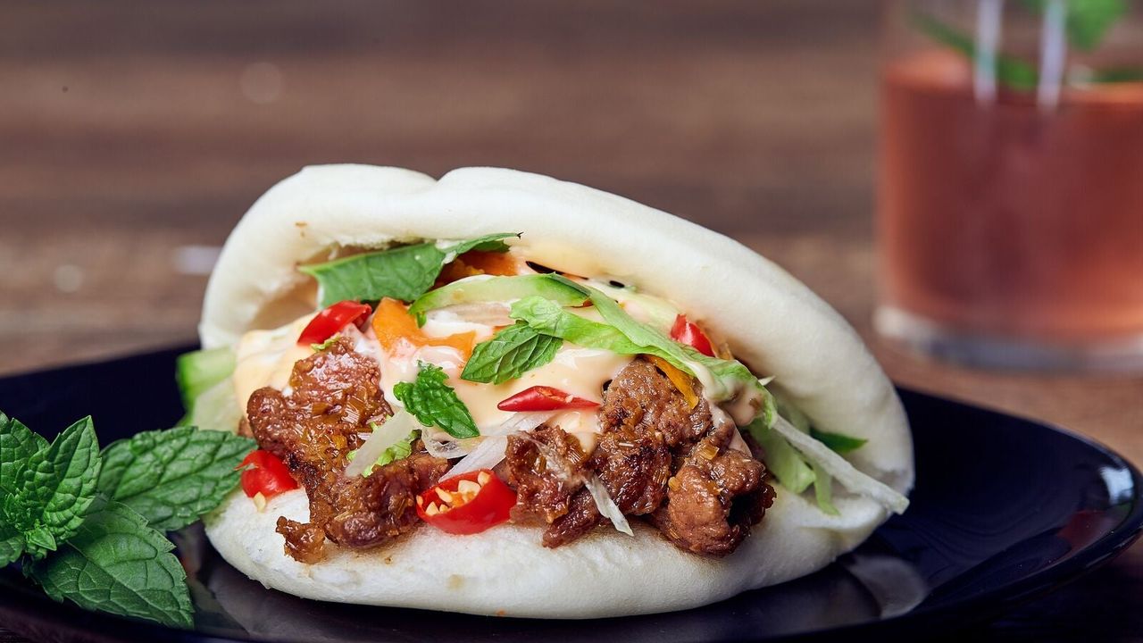 Lemongrass Beef (Bánh Bao Bò Xào)