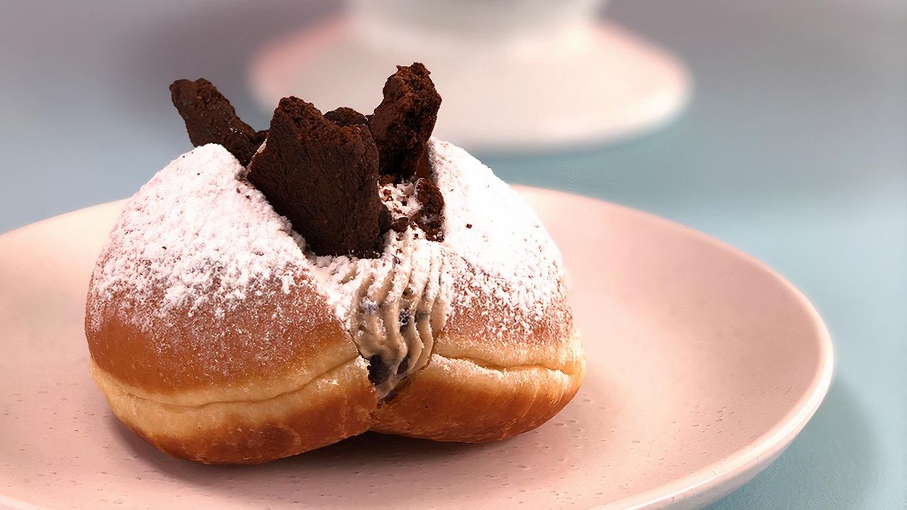 Cookies & Fresh Cream Donut