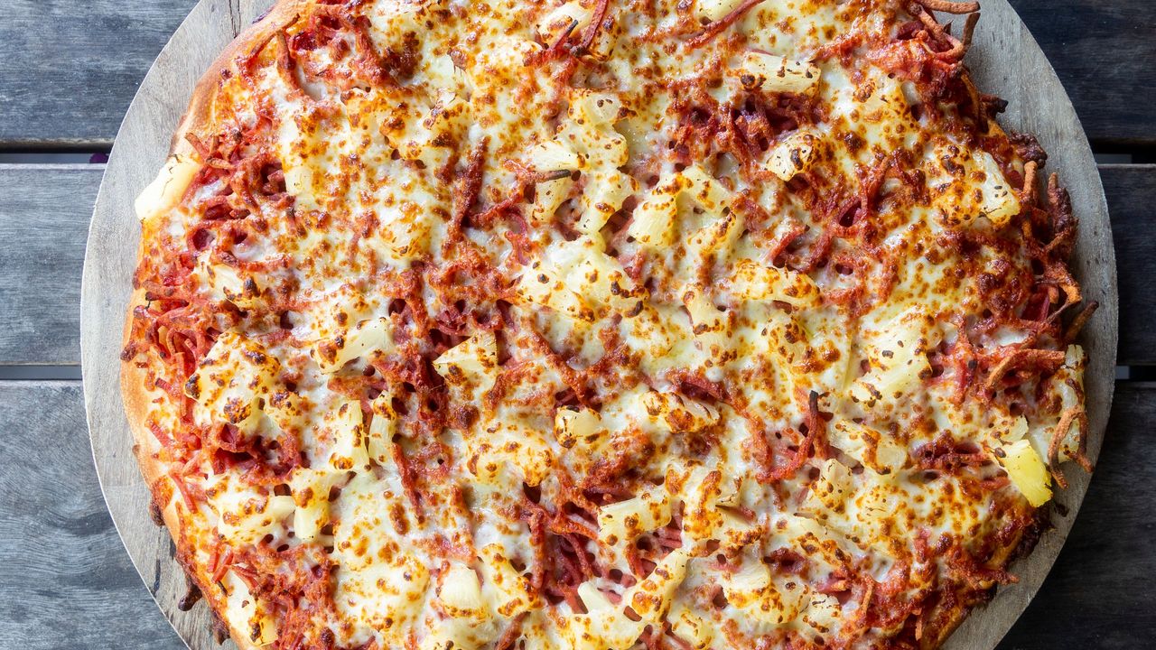 Hawaiian Pizza Family Size