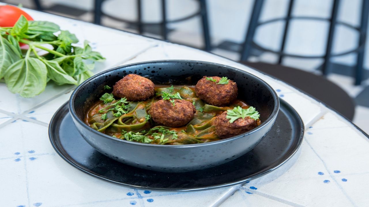 Meatballs Family Pasta