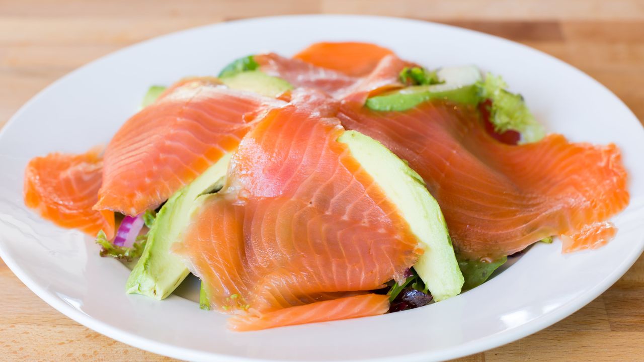 Smoke Salmon and Avocado Salad