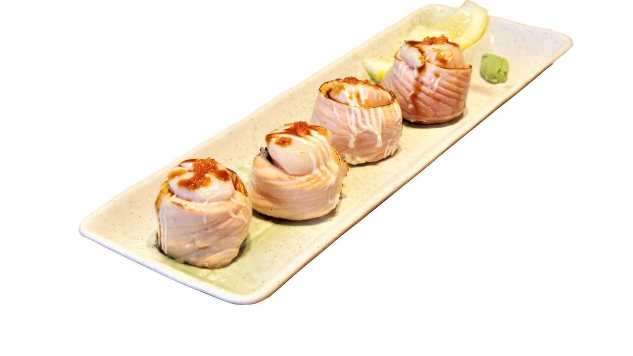 Small Aburi Ship Set (4 Pieces)