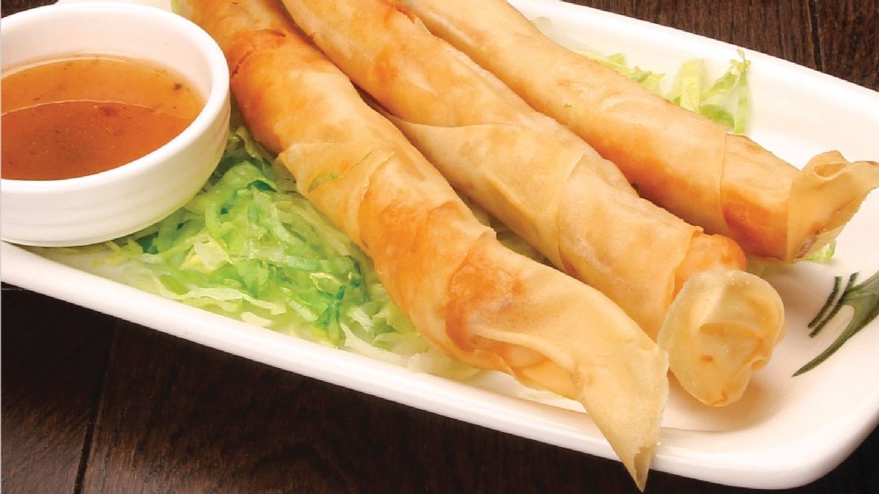 D13 Garlic Prawn Spring Roll