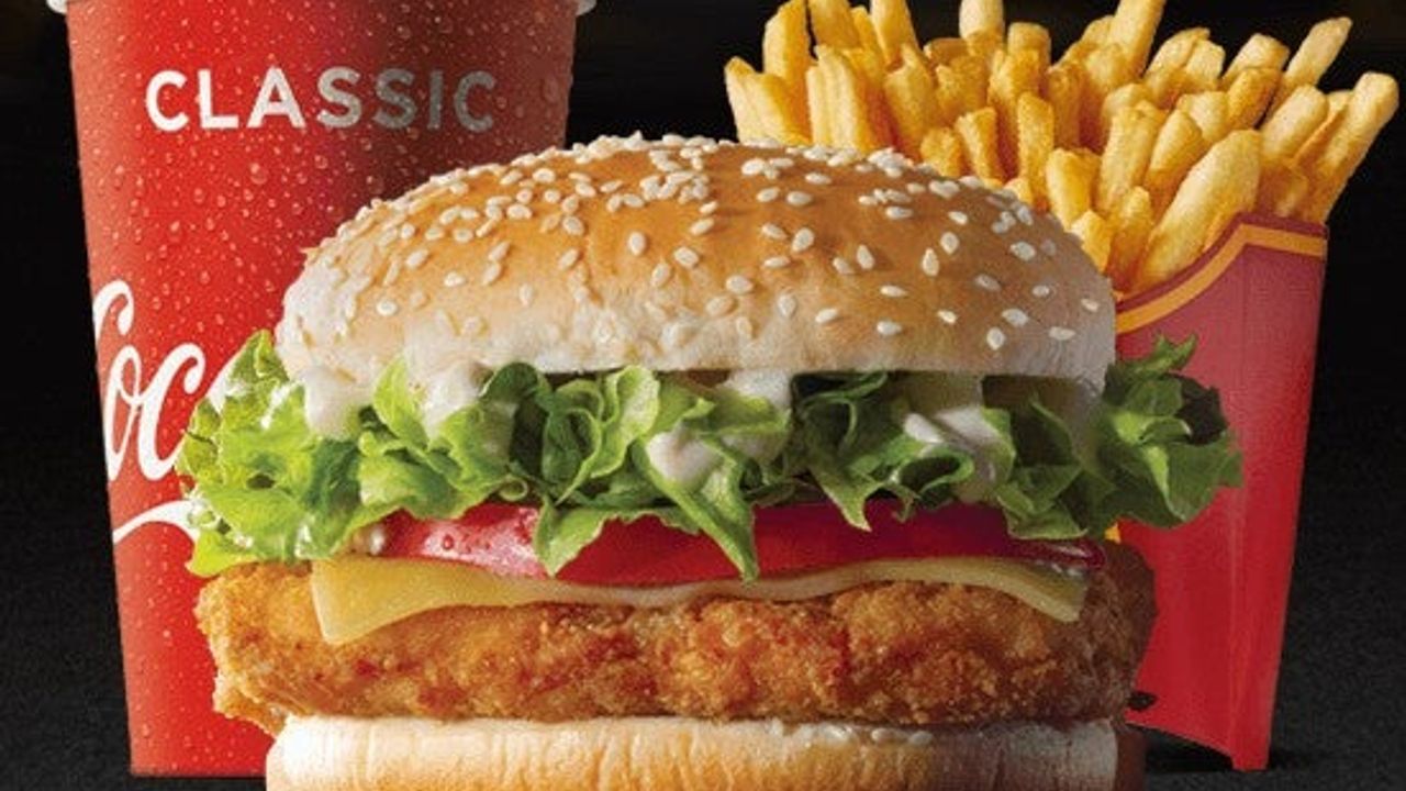 Crispy Chicken Deluxe Burger