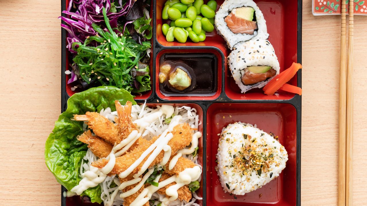 Panko Prawn
Nigiri Box