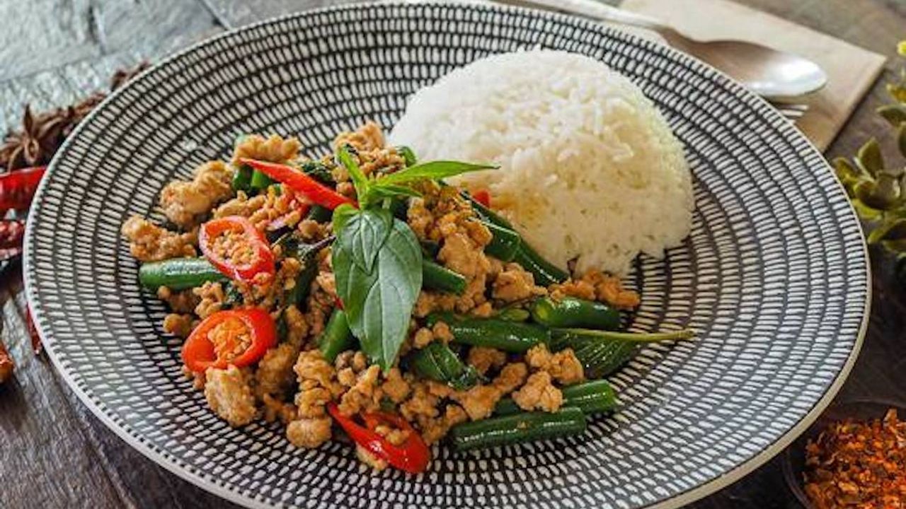 Chicken & Sweet Basil Stir Fry with Rice