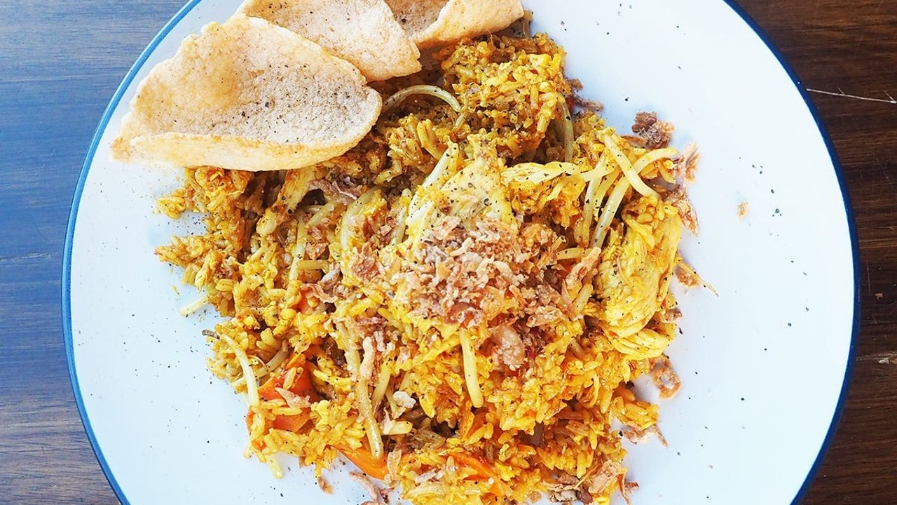 Nasi Goreng Kari (Curry Nasi Goreng) (GF) (V)