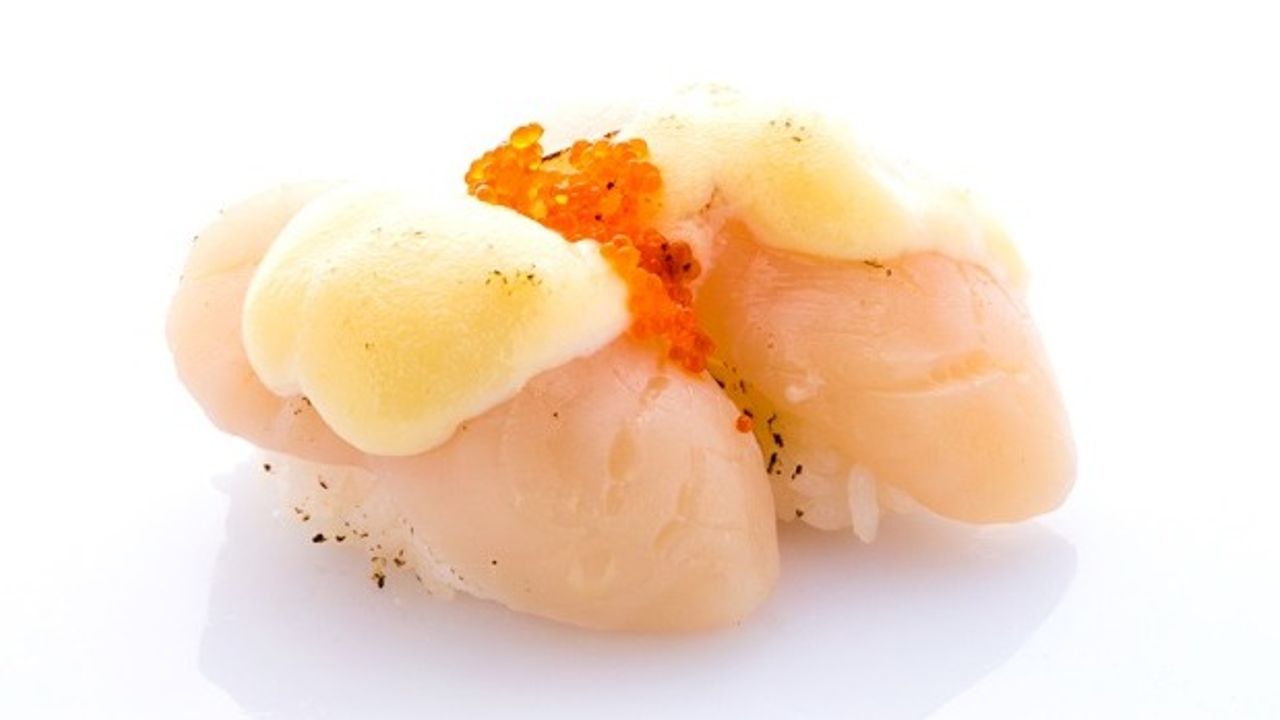 Aburi Cheese Scallop Nigiri (gf)