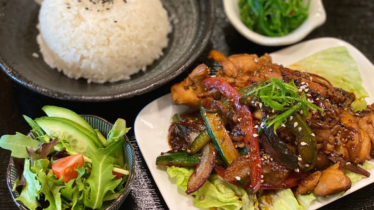 Blackpepper Chicken Don