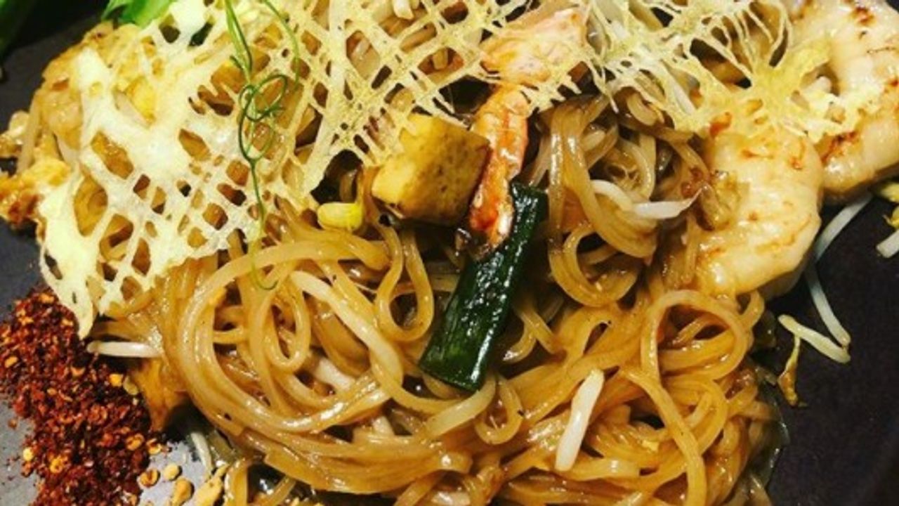 Eggnet Pad Thai