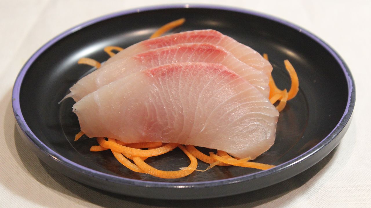 White Fish sashimi 3pcs