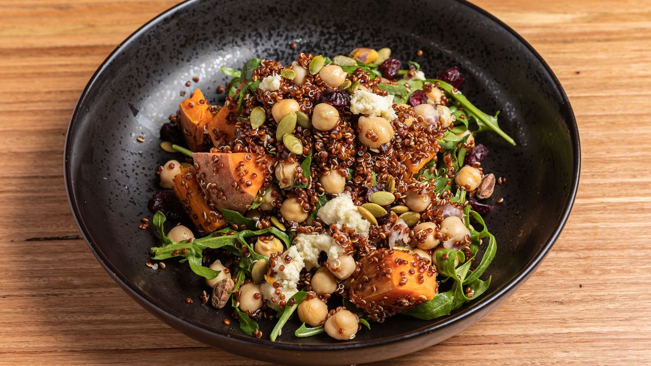 Universal's House Salad