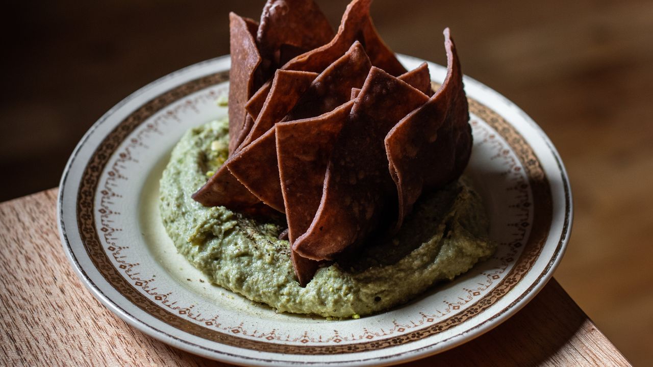 Warrigal Green's Hummus