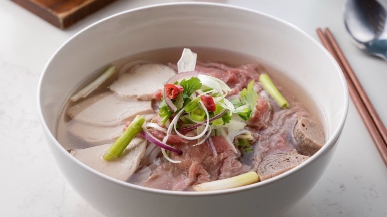 Pho Combination Beef & Chicken Soup