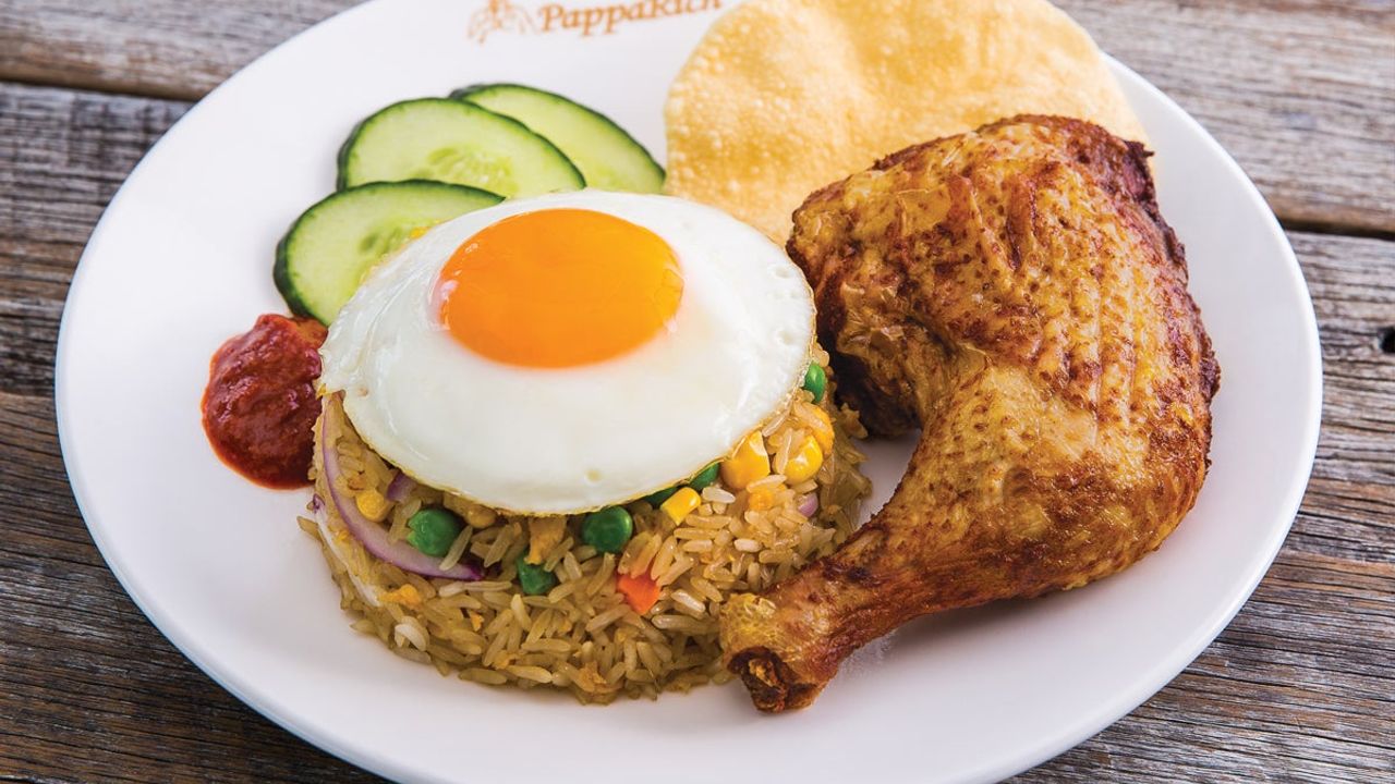Pappa Special Nasi Goreng with Fried Chicken