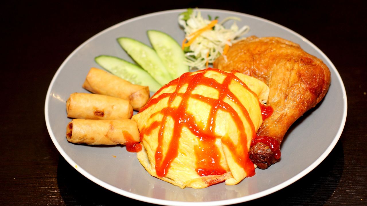 Crispy Chicken Omelette Rice w/Spring Rolls