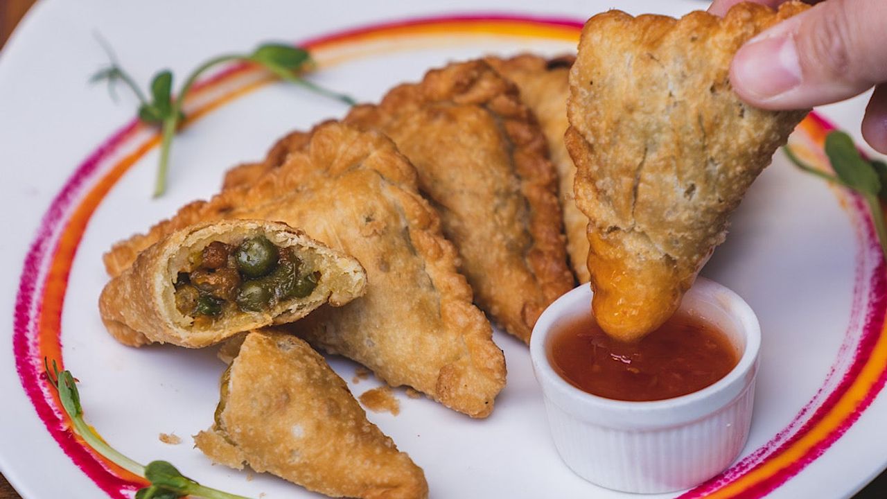 Curry Puff (4 Pieces)(V)
