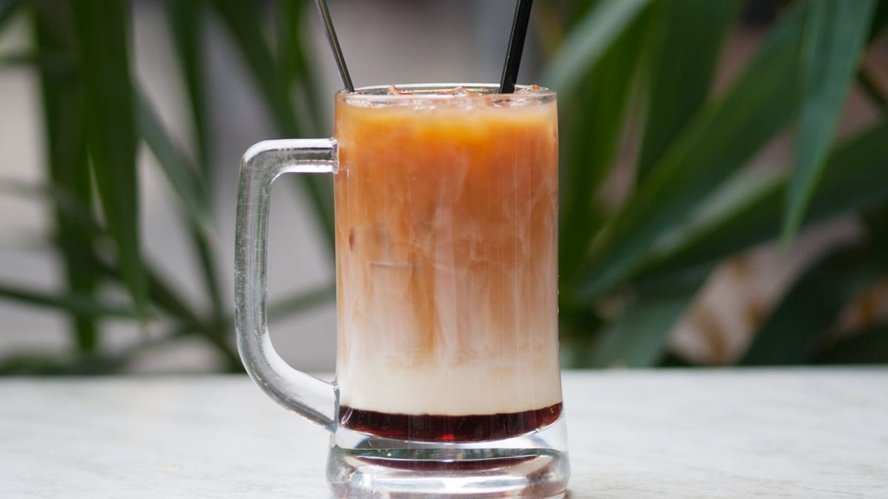 Teh C Special (Iced)