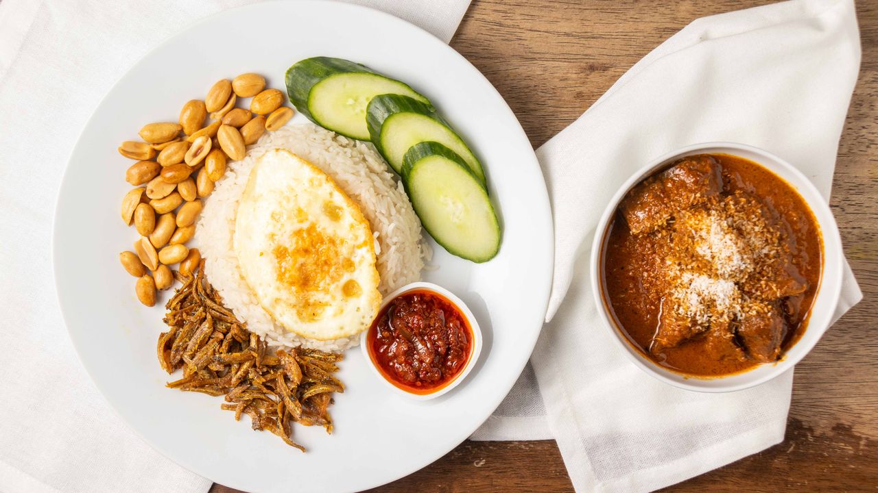 Nasi Beef Rendang (Slow-Cooked)