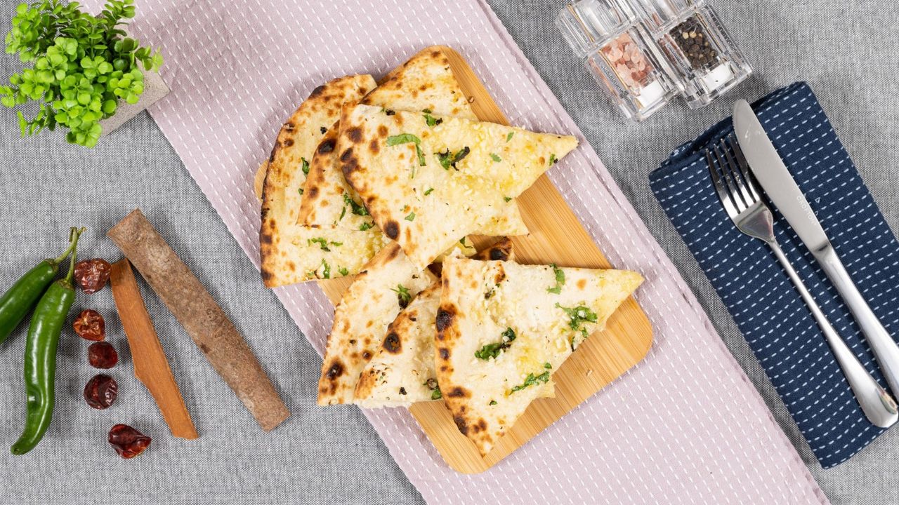 Garlic & Cheese Naan