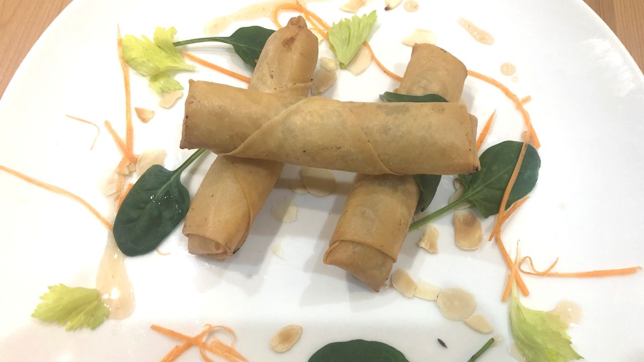 Homemade Vegetarian Spring Rolls (3 Pieces)
