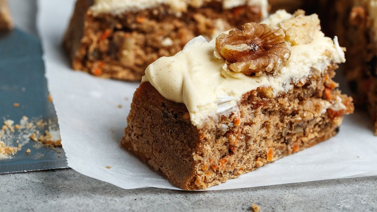 Carrot Cake with Walnuts