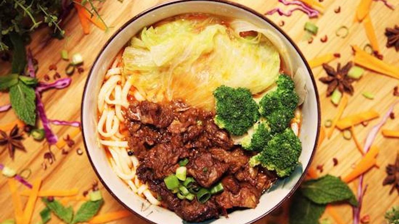 Braised Beef Noodle Soup 牛肉麵