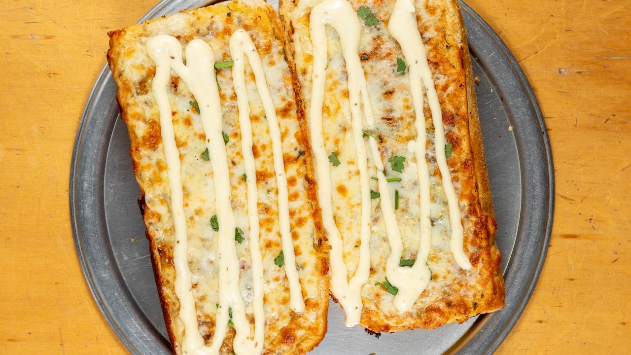 Cheesy Bacon Garlic Bread
