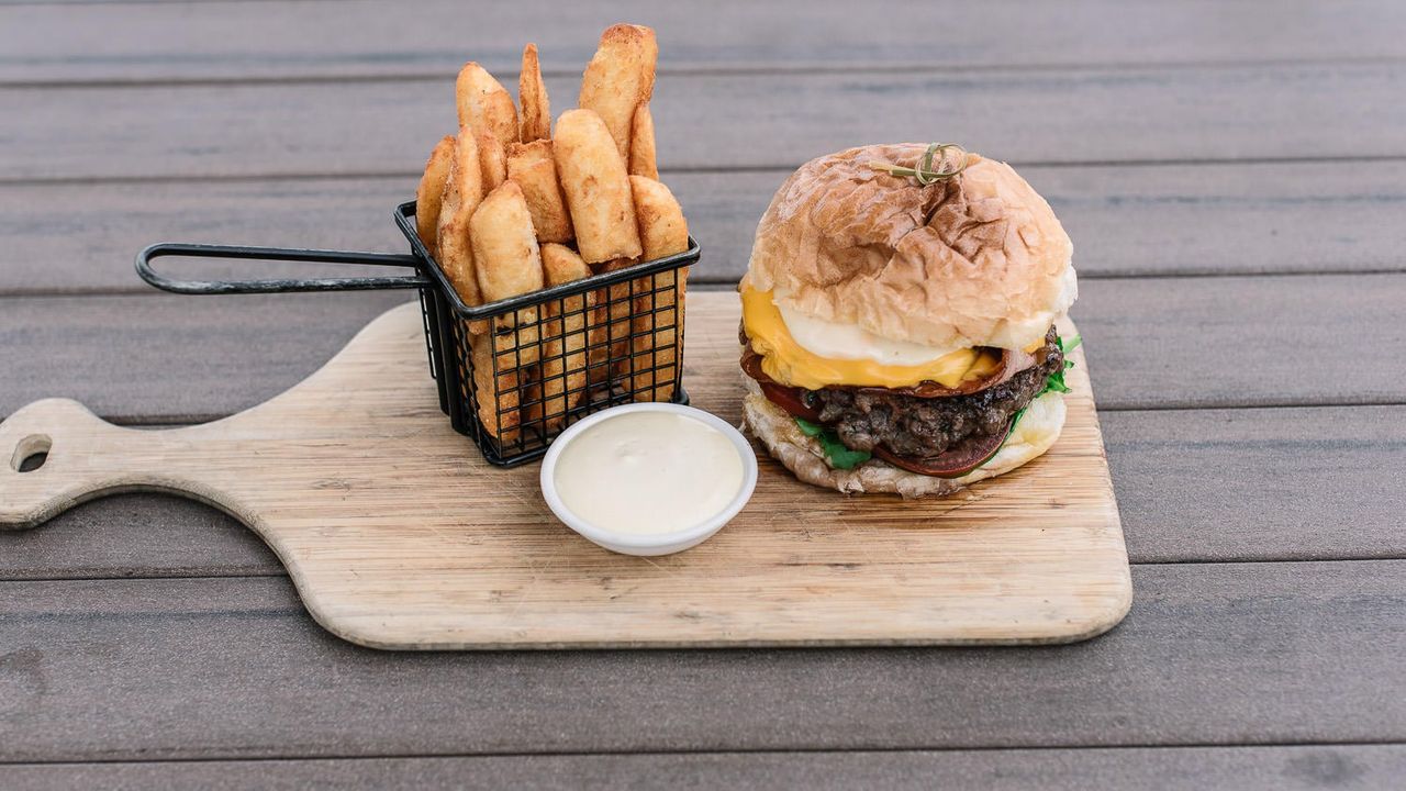 Roaring Beef/ Chicken Burger with Beer Battered Chips