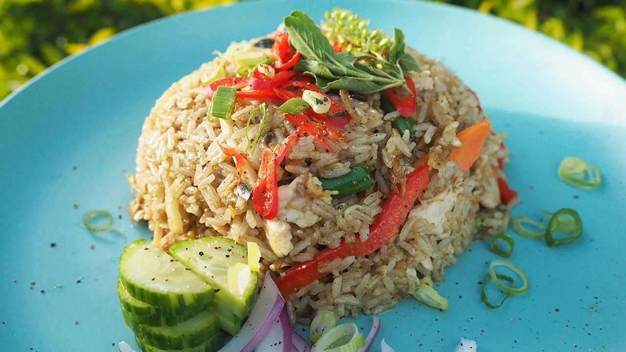 Kiew Wann Fried Rice (Green Curry Fried Rice) (GF)
