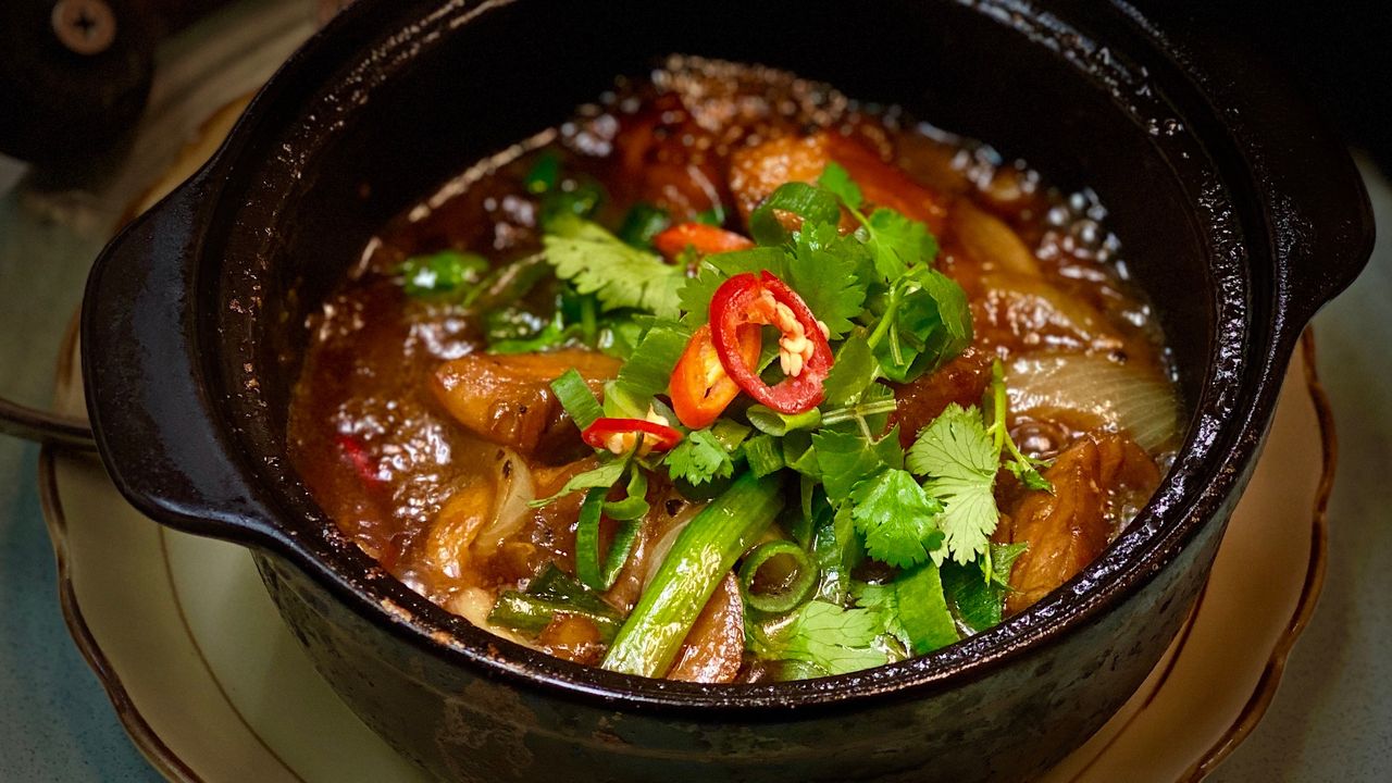 Caramelised Fish in Hot Pot (GF)