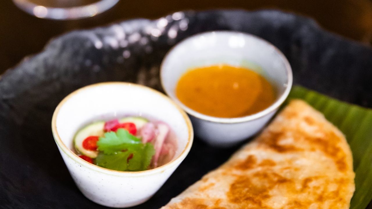 Modern Thai Roti Curry Puff