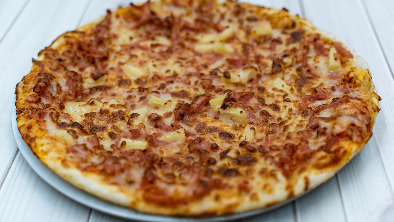 Hawaiian Pizza