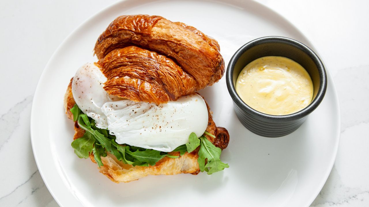 Classic Egg Benedict