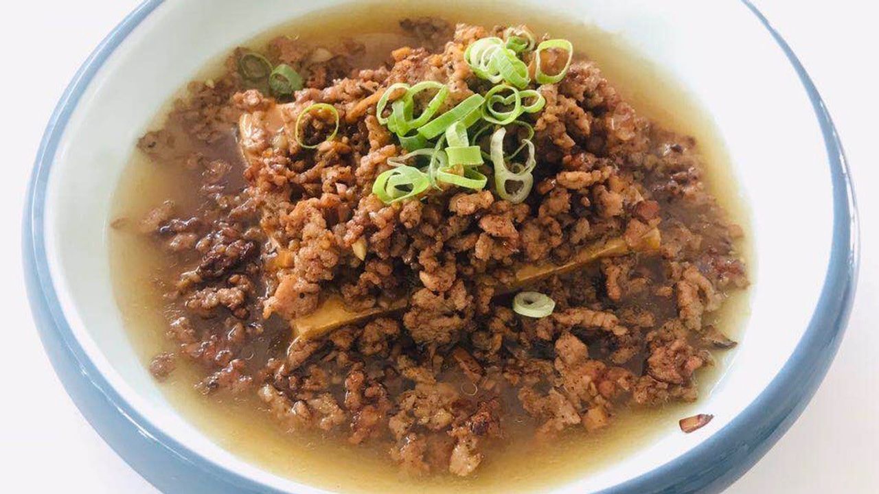 Braised Tofu with Pork Mince