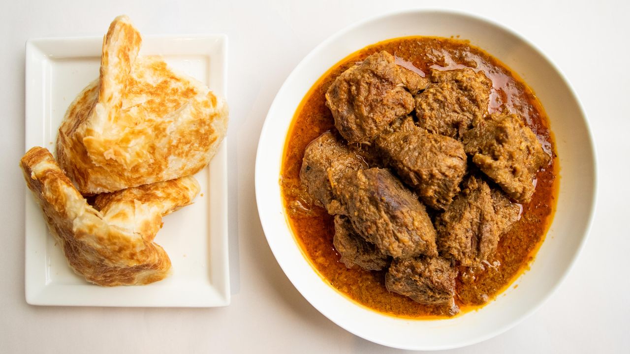 Roti with Beef Rendang