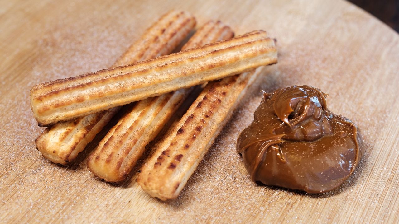 Churros (4 Pack) and Caramel Sauce