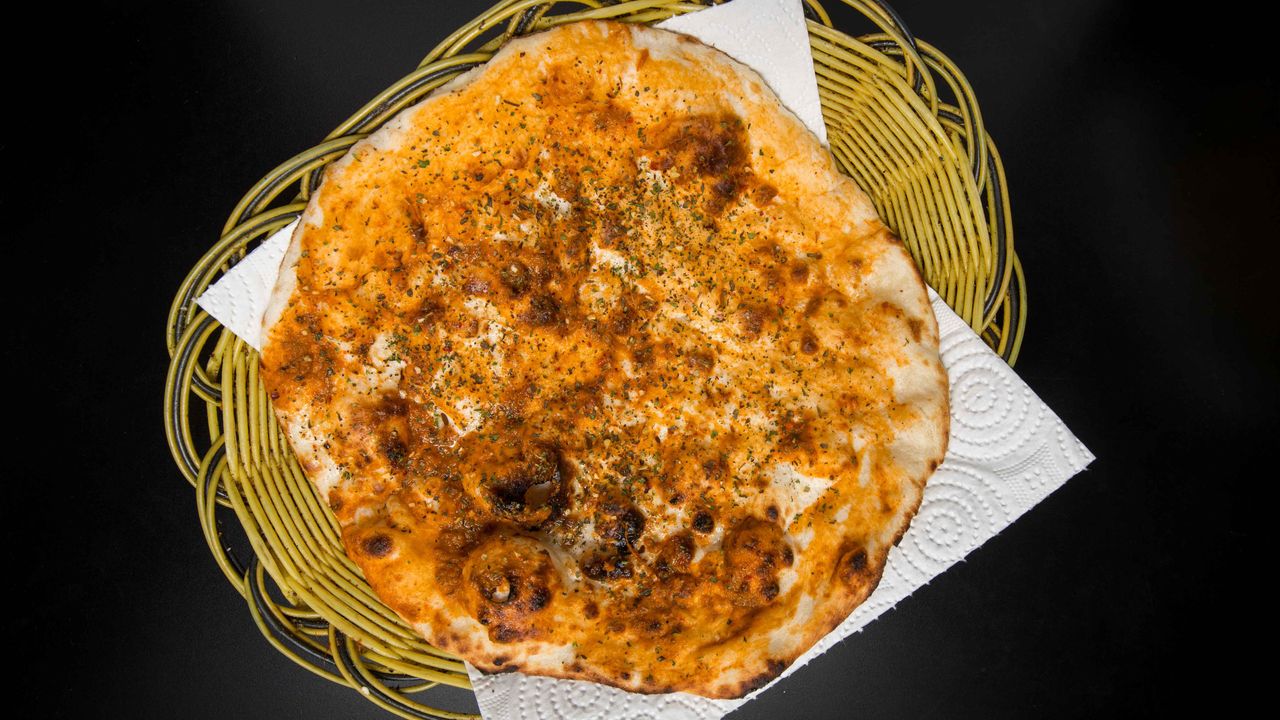 Chilli Garlic Naan
