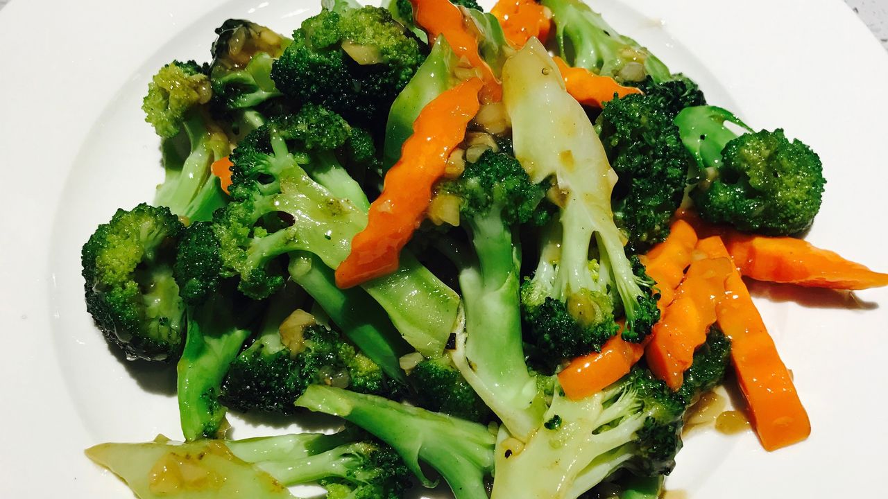 Broccoli with Garlic Sauce