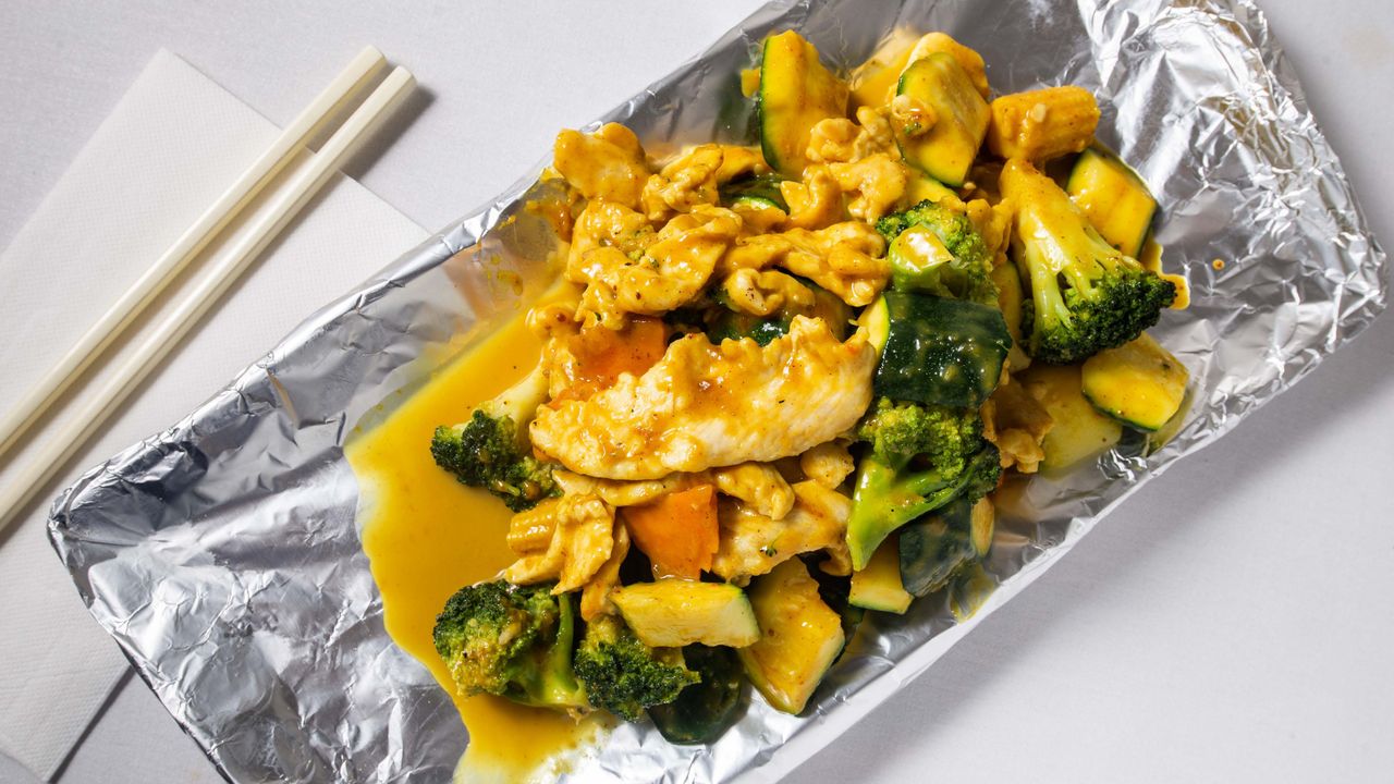 Chicken with Satay Sauce (P)