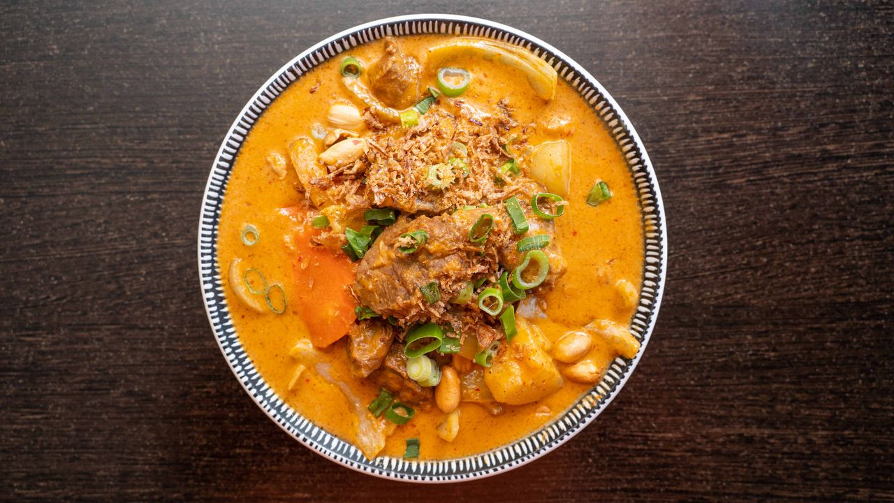 Massaman Neua