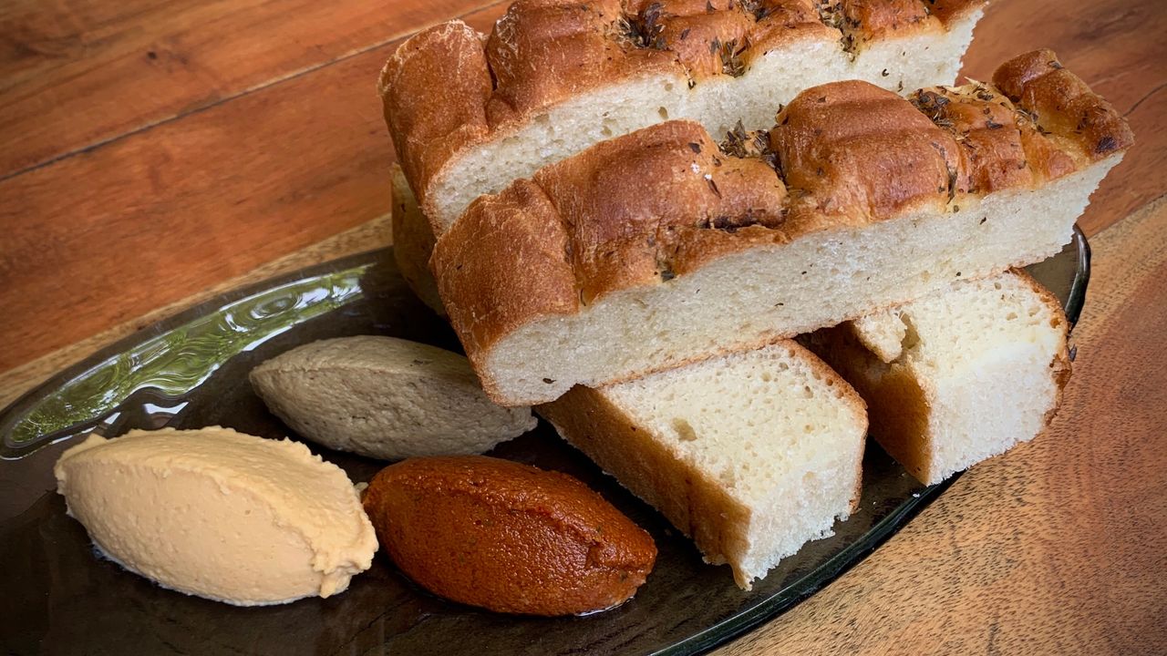 House bread with daily dip