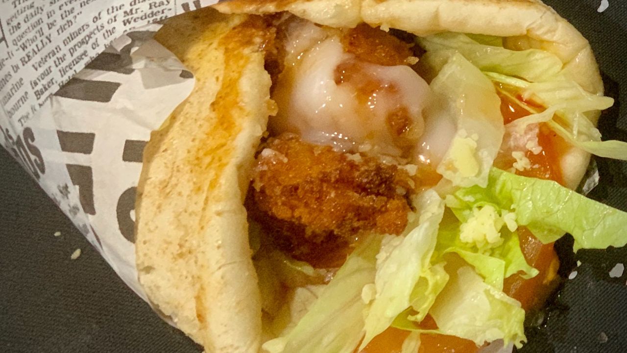 Highway's Crispy Fried Chicken Wrap (Regular Chips & Can)