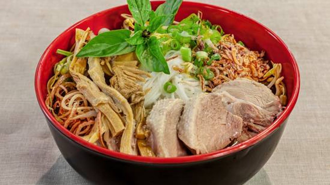 Bamboo Duck Noodle Soup (Bun Mang Vit)