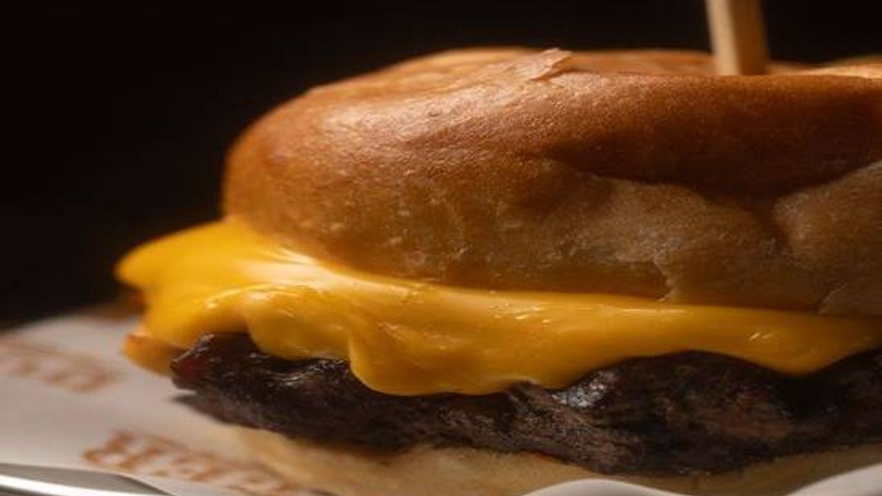 Bootlegger Bacon Cheese Burger