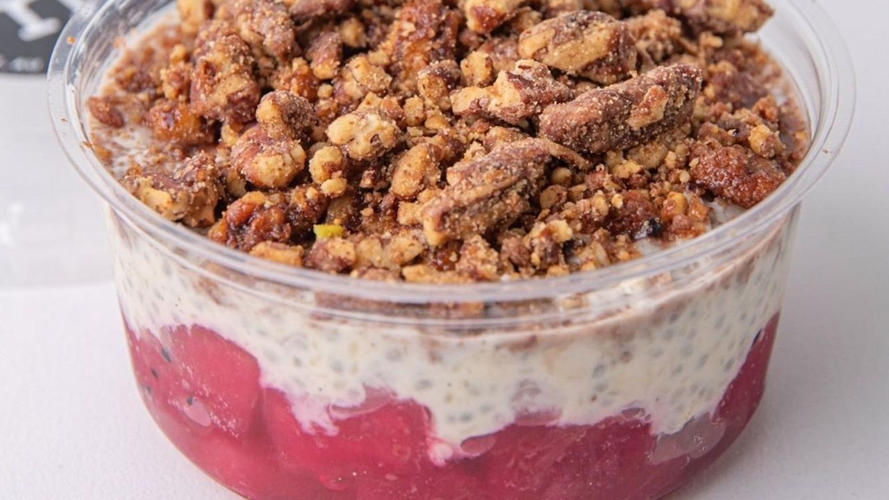 Strawberry Superseed Bircher (GF) (VG) (DF)